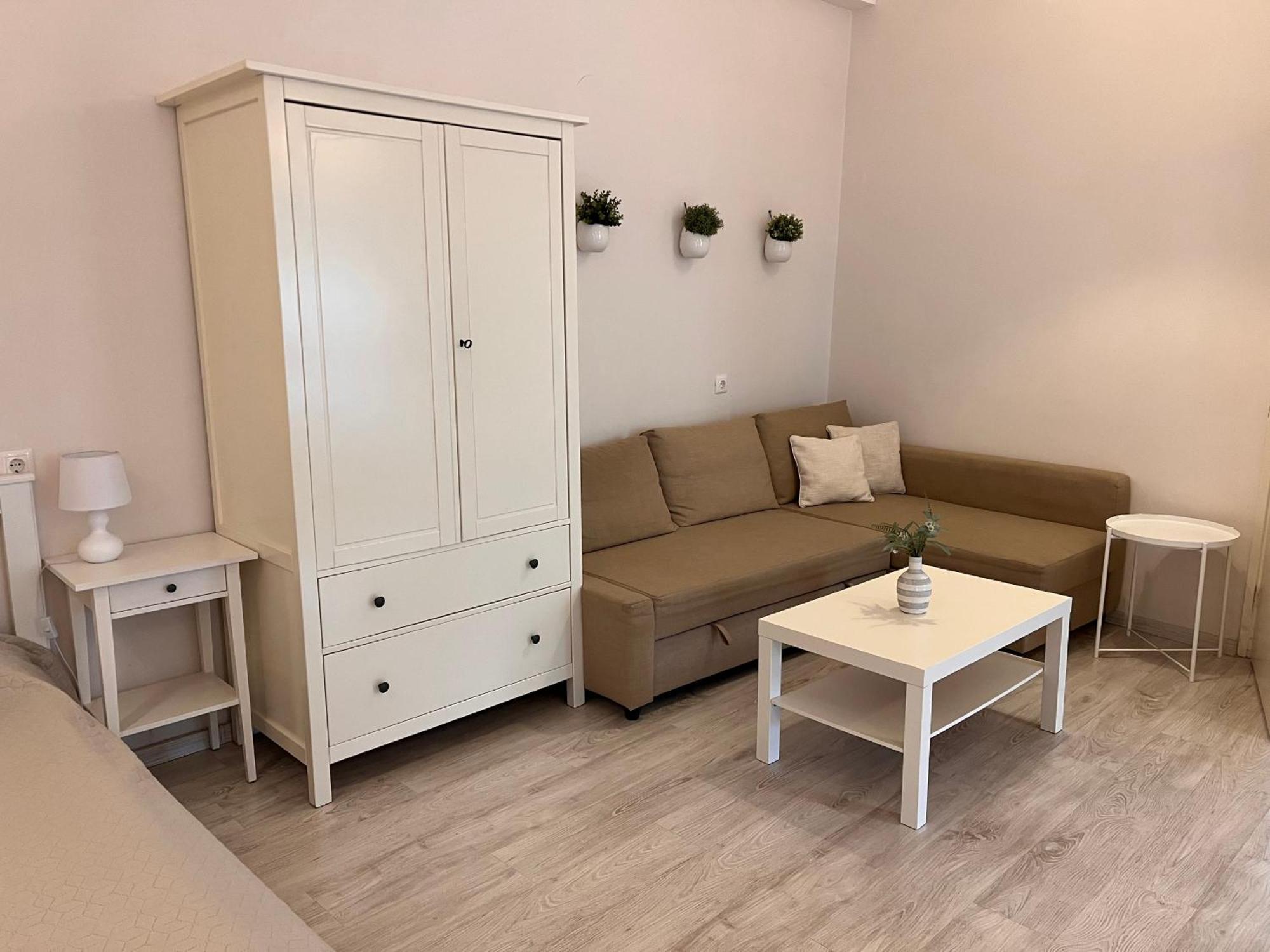 Pacsirta Apartmanhaz Eger Zewnętrze zdjęcie