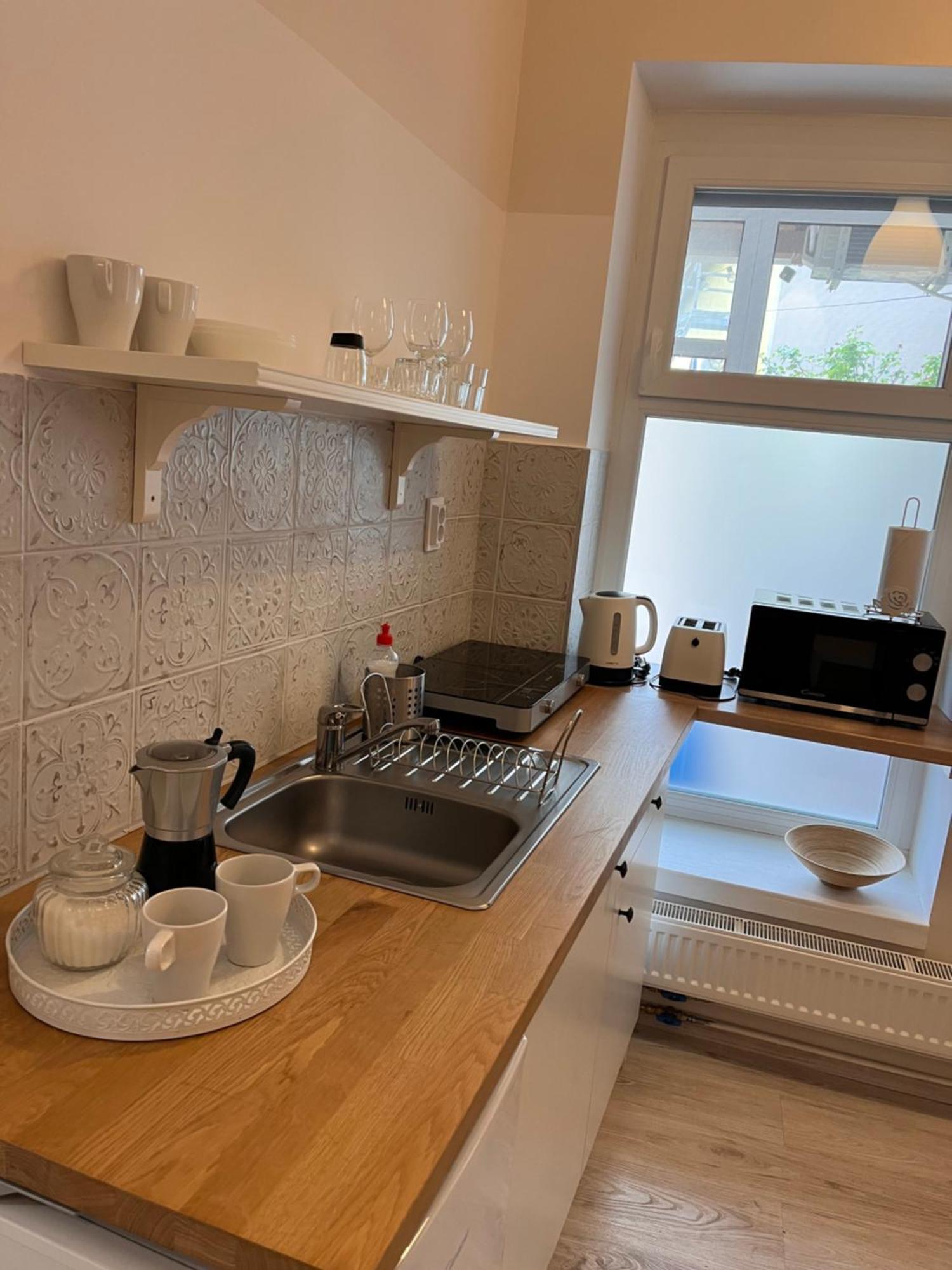 Pacsirta Apartmanhaz Eger Zewnętrze zdjęcie