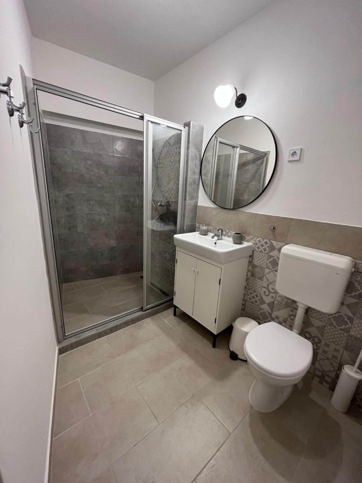 Pacsirta Apartmanhaz Eger Zewnętrze zdjęcie